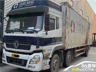 武汉二手东风商用车 天龙 前四后四，9米6厢式车
