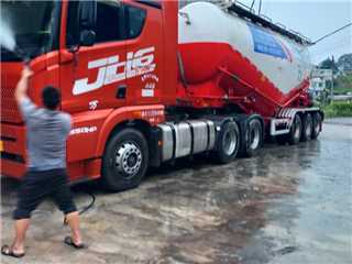 青岛解放 解放JH6 牵引