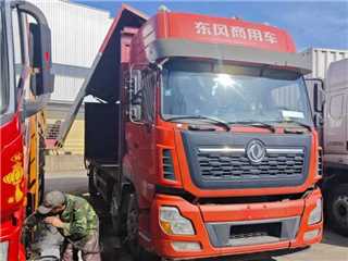 六安二手东风商用车 天龙 天龙前四后四9米6飞翼